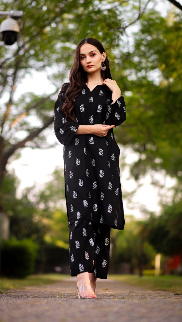 ( Black ) Saleha Design Block Print Stitched Suits Casual Wear For Girls (summer Lilen)