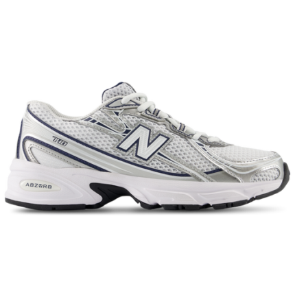 New Balance 740